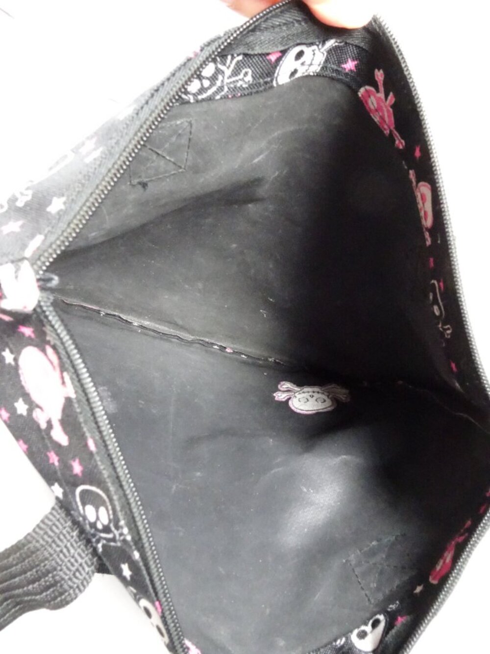 Skulls and Crossbones Stars Tote Bag - Picture 4 of 8